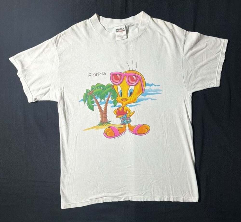 Vintage 1997 Looney Tunes Tweety Bird Florida Beach T-Shirt